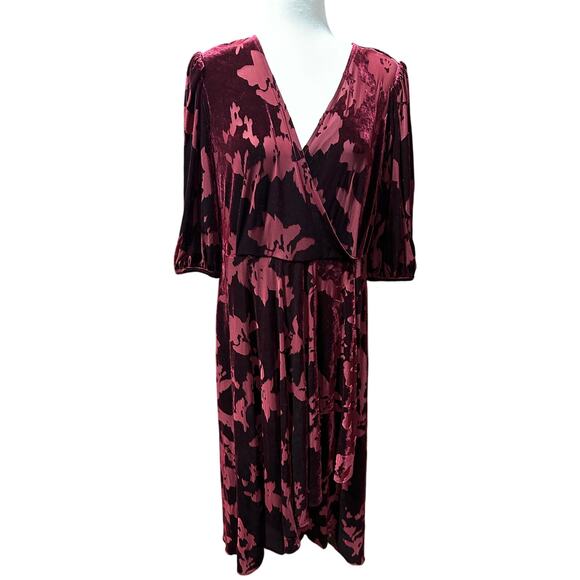Calvin Klein Dresses & Skirts - Calvin Klein Women’s Velvet Floral Burnout Faux Wrap Midi Dress Maroon 16 Party